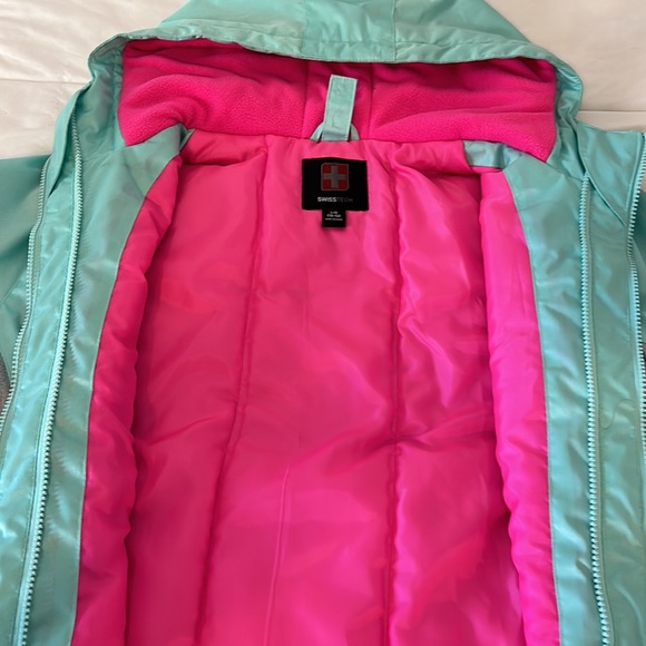 Swiss Tech Jacket - Picture 3 of 8